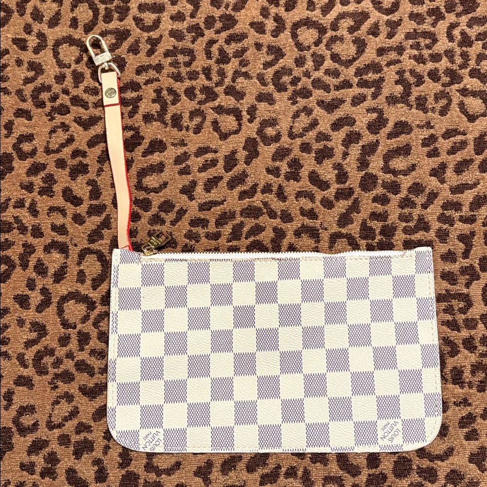 *NOT AUTHENTIC* Damier Azur ‘Neverfull’ Pochette
